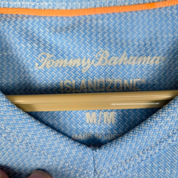 Tommy Bahama IslandZone V-Neck T-Shirt Moisture Wicking‎ Light Blue Size M - Picture 3 of 6